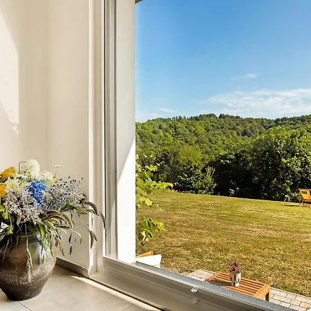 Vakantiehuis Lux House Natura With Sauna & Hot Tub *