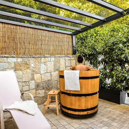 Lux House Natura With Sauna & Hot Tub Tatil Evi Borst (Brezice)