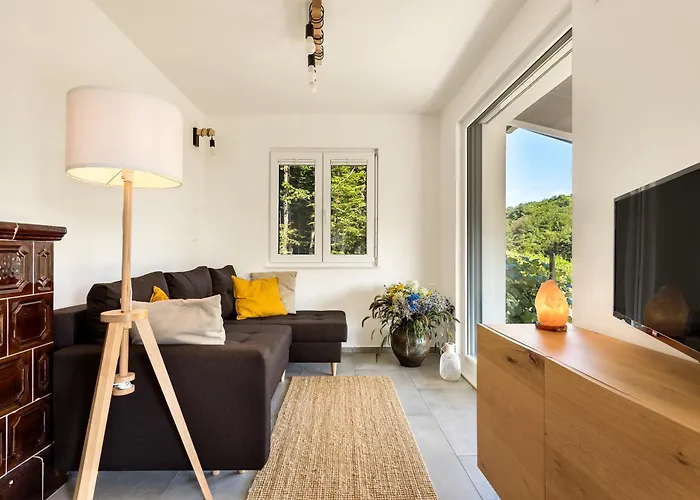 Ferienhaus Lux House Natura With Sauna & Hot Tub Borst (Brezice)